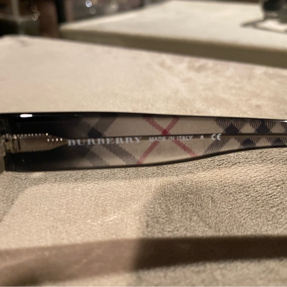 Burberry Sunglasses - Picture 3 of 5